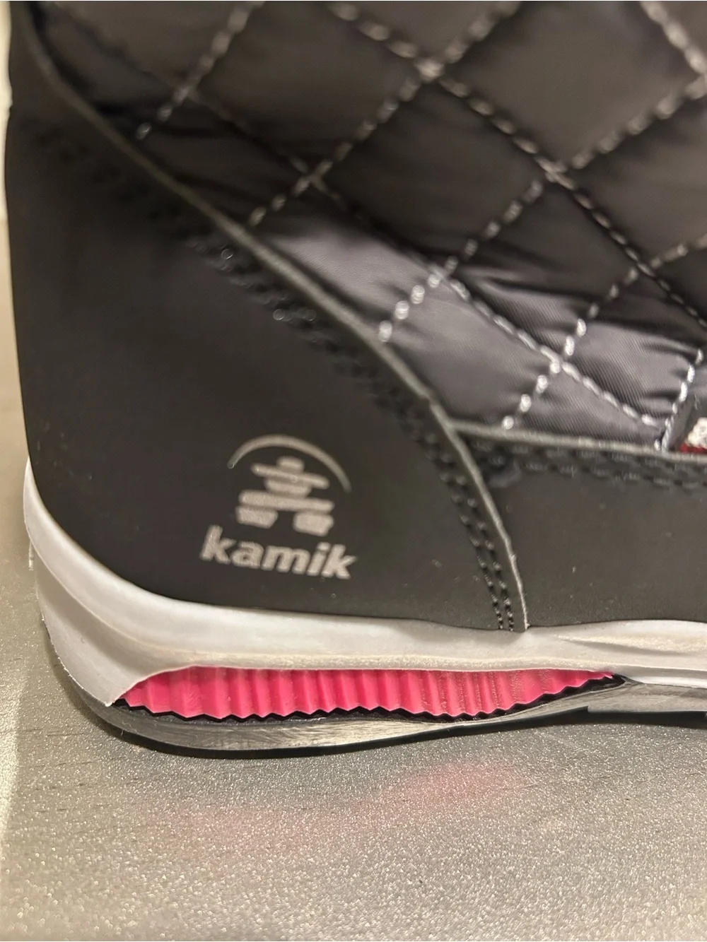 Kamik quilted gray
